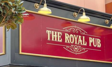 The Royal Pub Nouvelle Adresse Pas Si Nouvelle | Fil Info Chronique Disney - Image Une