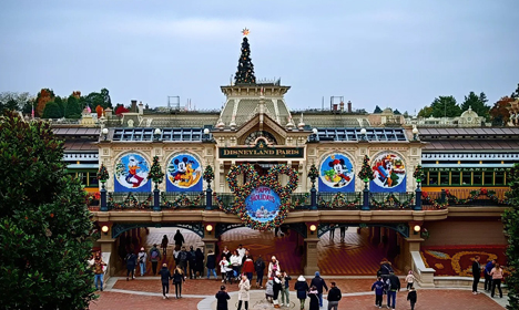 Résultats de Disneyland Paris : Bfm Business Noircit le Tableau - Image Une