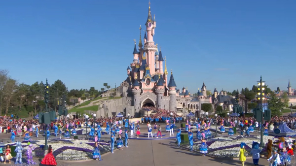 La Grande Celebration Du 25e Anniversaire De Disneyland Paris